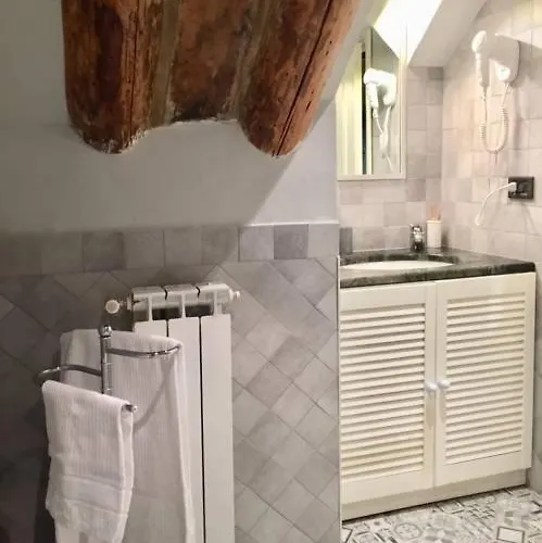 招待所 Chiossone 3*